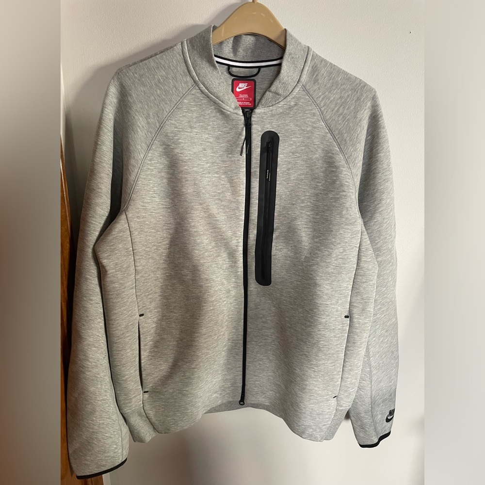 Nike Sportswear Grey Tech Fleece Bomber Jacket Men's Size Large-Tall FB8008-063